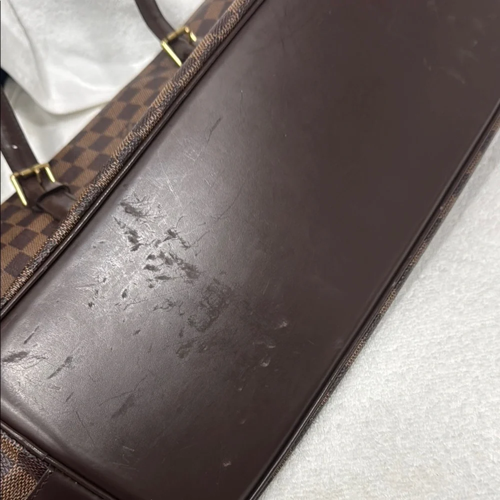 Louis Vuitton Brown Checkered Shoulder Bag - Picture 11 of 14